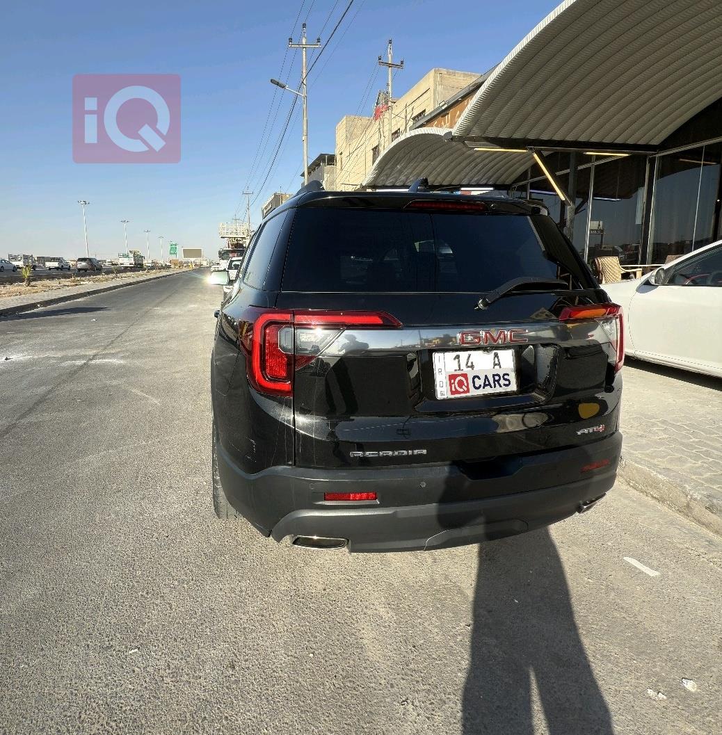 GMC Acadia